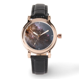 Donkere banen van stof doorkruisen Centaurus A Gal Horloge
