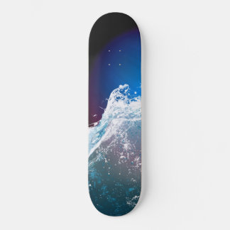 Donkere blauwe dieprode skateboard van de golf