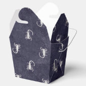 Donkere blauwe graankorpje bedankdoosjes (Geopend)