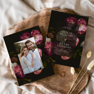 Donkere bordeauxrode bloemrijke sombere zwarte ele save the date