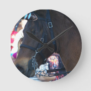 Donkere bruine Arabische paarden met een bril Ronde Klok