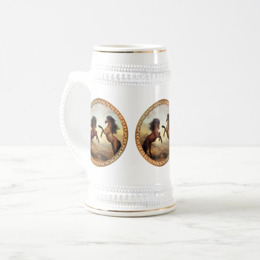 Donkere bruine en lichte bruine ontwerppaarden bierpul (Voorkant links)