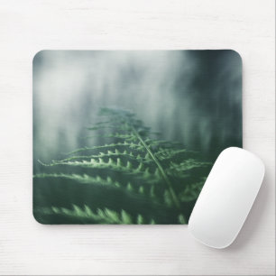 Donkere foto van Moody Fern natuur Muismat