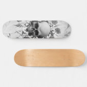 Donkere Gothic Floral Roos Skateboard (Horizontaal)