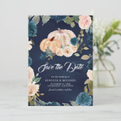 Donkere Marine Blauwe Perzik Bloemen Pompoen Huwel Save The Date (Staand voorkant)