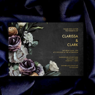 Donkere Moody Bold Floral Black en Paarse bruiloft Folie Uitnodiging