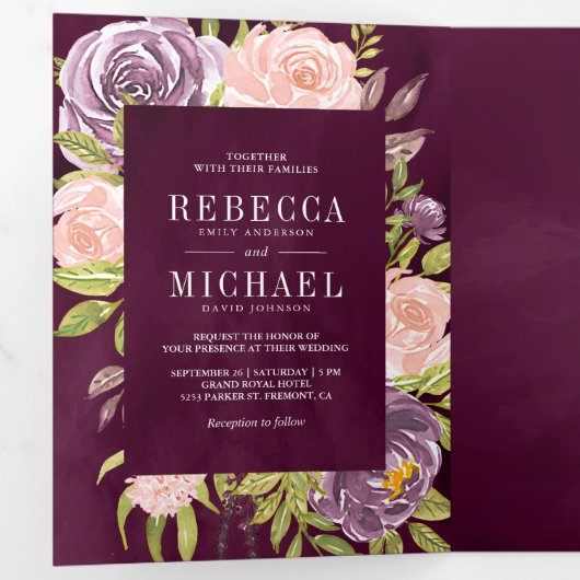 Donkere Moody Plum Paarse Blos Roze Bloemige Trouw Drieluik Uitnodiging (Binnenzijde eerst)