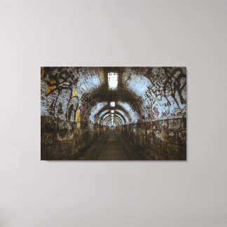 Donkere onderaardse tunnel canvas afdruk