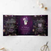 Donkere Paarse Floral Mason Jar QR Code Moody Wedd Drieluik Uitnodiging (Binnen)