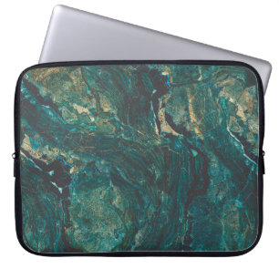 Donkergroen marmer: luxe textuur. laptop sleeve