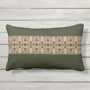 Donkergroen met beige en bourgogne buitenkussen