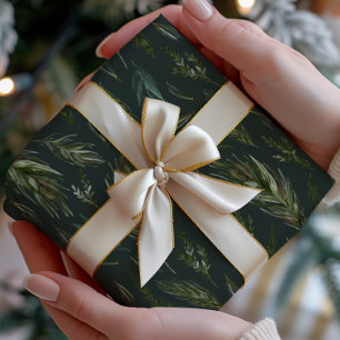 Donkergroen winterblad cadeaupapier