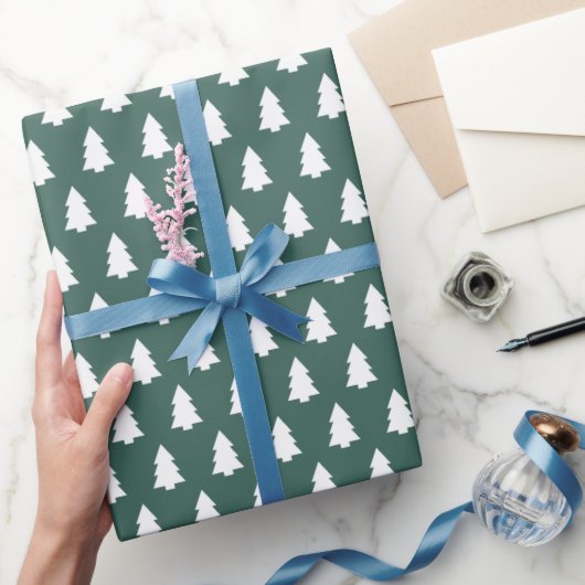 Donkergroene witte kerstboom patroon cadeaupapier (Geschenken)