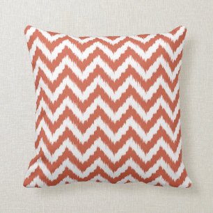 Donkerkoraal en witte bohemiaanse Chevron Kussen