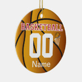 Donkerrood personaliseer Basketball met nummer Keramisch Ornament (Rechts)