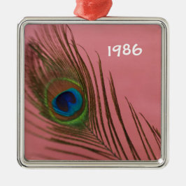 Donkerroze nog levende peacock metalen ornament