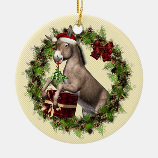 Donkey Wearing Santa Hat in Wreath Round Ornament (Voorkant)