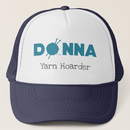 Donna Yarn Hoarder Trucker Pet (Voorkant)