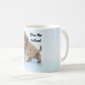 Donnez-moi le café ! Tasse de Goldendoodle (Devant droit)