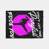 Dont Let The Ponytail Fool You I Funny Karate Fleece Deken (Voorkant (Horizontaal))