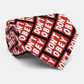 Don't Obey Portland Frog Protest Stropdas (Opgerold)