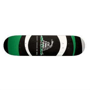 DONT TREAD OP ME SKATEBOARD