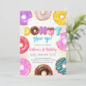 Donut Grow Up Donut Birthday Party Invitation (Debout devant)