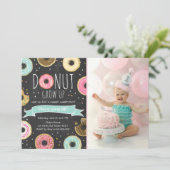 Donut Invitation Anniversaire Donut bey party (Debout devant)