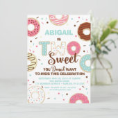 Donut Invitation d'anniversaire à thème (Debout devant)