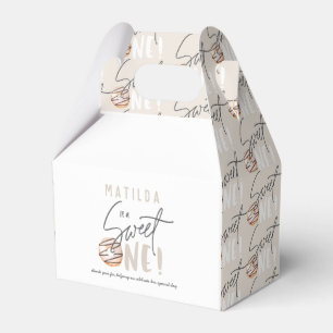 Donut liefje op 1e verjaardag bedankdoosjes