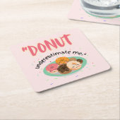 DONUT ONDER SCHATTING VIERKANTE KARTONNEN ONDERZETTER (Schuin)