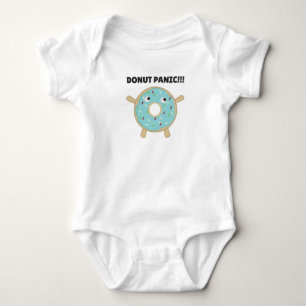 Donut Panic - Funny pun met donuts Romper