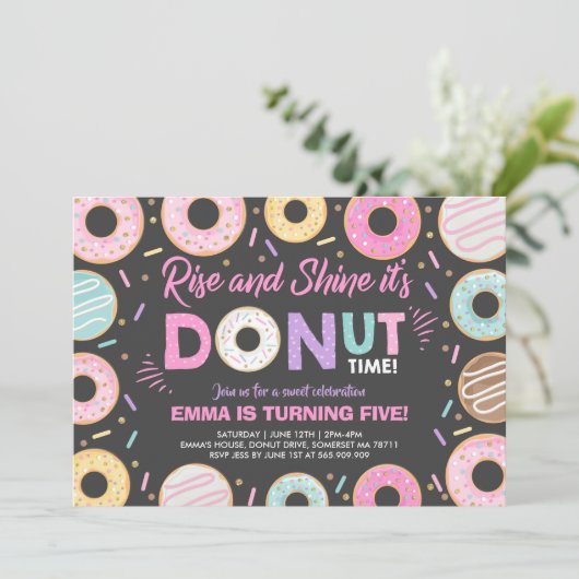 Donut Uitnodiging Opstaan en Schijnen Het Is Donut (Staand voorkant)