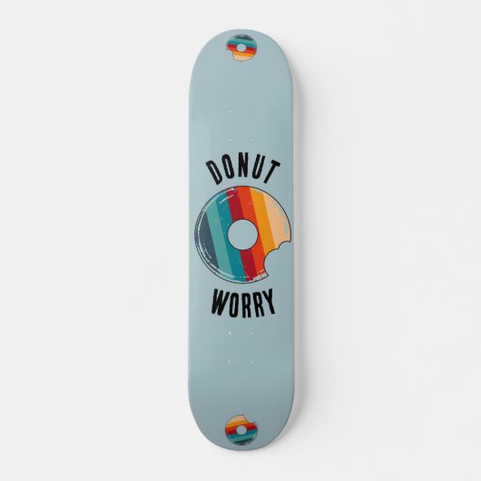 Donut Worry Green Retro Skateboard Deck (Devant)