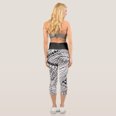 Doodle 1A Black White 1 Capri Leggings (Verso)