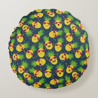 Doodle ananas, hand getekend, zomer patroon. rond kussen