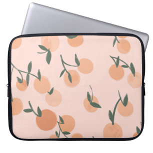 Doodle Art: Oranje kersen patroon Laptop Sleeve