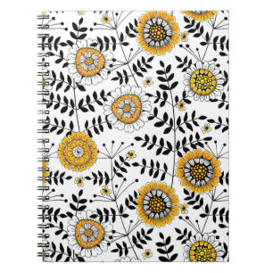 Doodle bloemen en bladeren in geel en zwart notitieboek