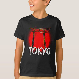 Doodle de Tokio: La majestuosidad del torii frente T-shirt