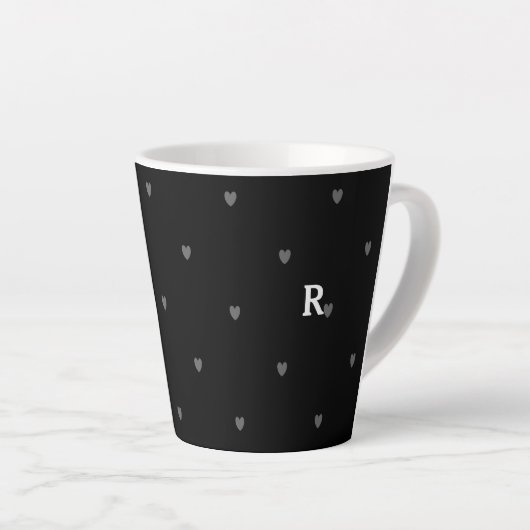 Doodle Hearts Pattern Black Red Monogram Initiaal Latte Mok (Rechterhoek)