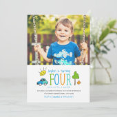 Doodles colorés 4e anniversaire Invitation de fête (Debout devant)