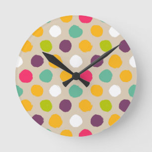 Door de hand getrokken puntpatroon van de polka ronde klok