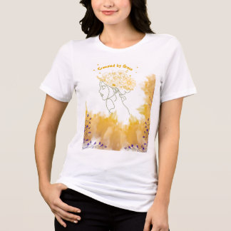 Door genade gekroond – vrouwelijke kracht T-shirt