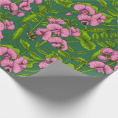 Doperwten en hommels, groen en roze cadeaupapier (Hoek)