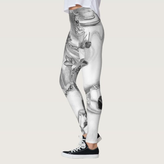 Dormouse All Over Leggings Alice in Wonderland (Links)