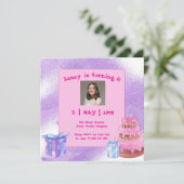 Douce Célébration : Invitation d'anniversaire Rose (Debout devant)