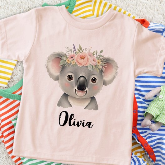 Douce Koala Portant une Couronne Faite de Fleurs C