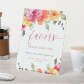 Douche nuptiale fleurie colorée favorise signe (In SItu)