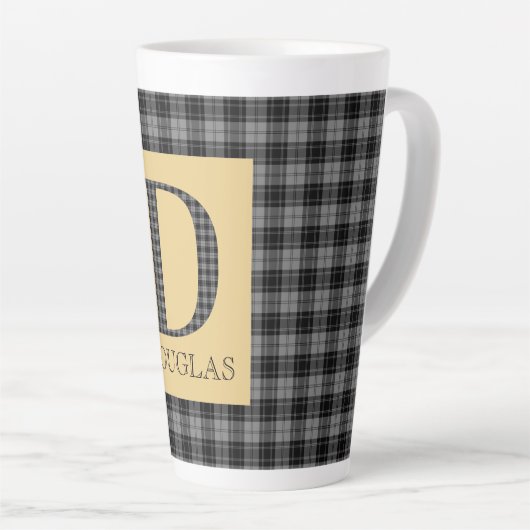 Douglas Tartan Monogram D Latte Mok (Rechterhoek)