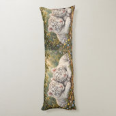 Doux Coussin Corps de Jeunes Tigres Blancs – Faune (Dos (Vertical))